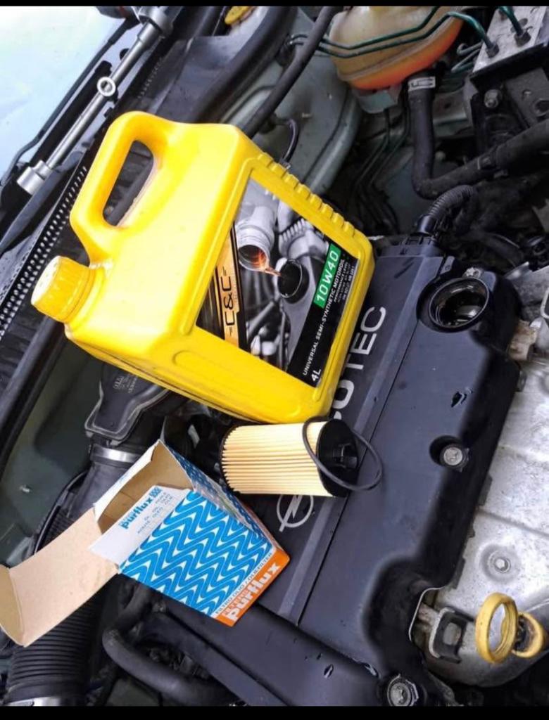 Mécanicien Auto Entretien & Réparations, Entretien