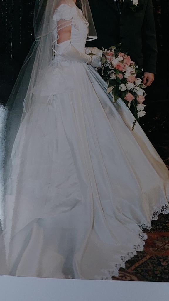 Robes de mariage taille 38 blanc  cassé, Enlèvement, Comme neuf, Blanc