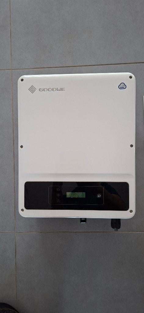 Omvormer zonnepanelen Goodwe 3,4kw, Ophalen, Zo goed als nieuw, Overige typen, 200 wattpiek of meer