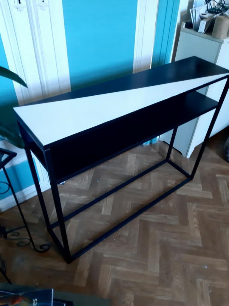 Tres jolie console, Enlèvement, Comme neuf