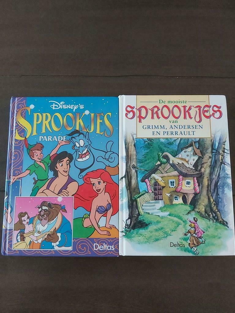Sprookjesboeken - Disney en Grimm, Ophalen of Verzenden, Gelezen