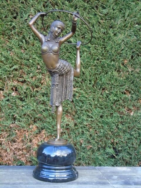 femme a l anneau en bronze signé : CHIPARUS ., Antiquités & Art, Antiquités | Bronze & Cuivre, Bronze, Enlèvement ou Envoi