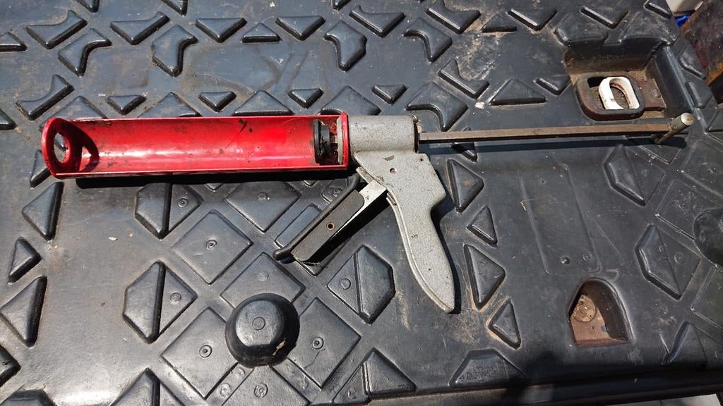 Pistolet à calfeutrer robuste Soudal, Enlèvement ou Envoi