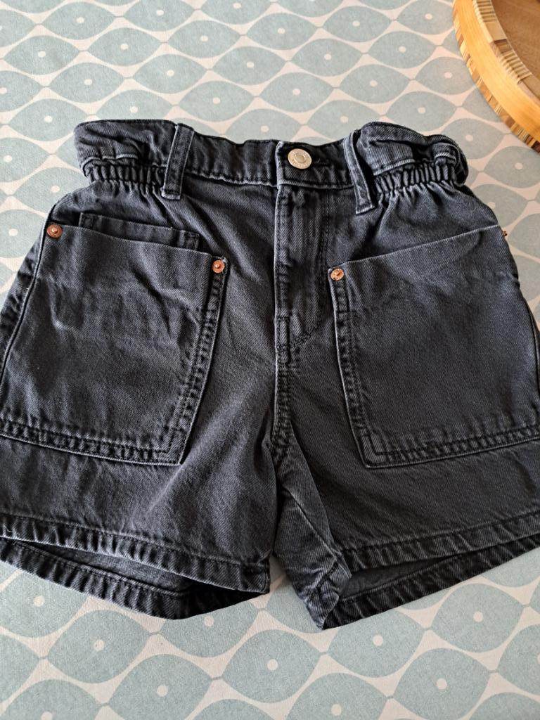Shortje Zara maat 122, Enfants & Bébés, Vêtements enfant | Taille 122, Enlèvement ou Envoi, Zara, Fille, Pantalon