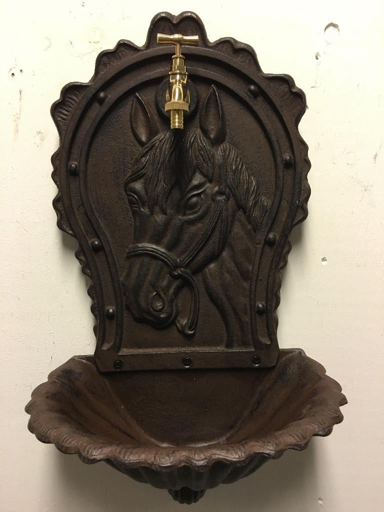 Wandwasbak gietijzer bruin met paardenhoofdlogo, mooi!, Ophalen of Verzenden, Gietijzer, Fontein