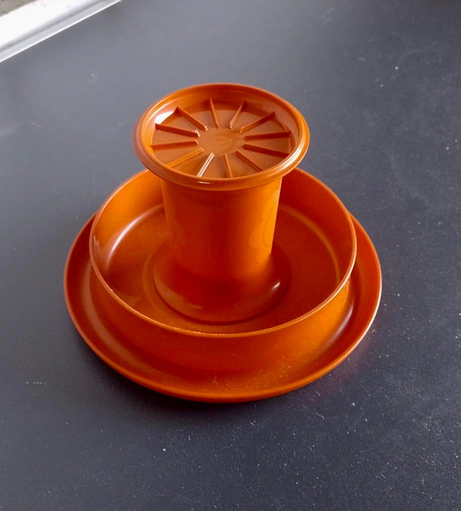 Bord en beker van Tupperware, Huis en Inrichting, Keuken | Tupperware, Ophalen of Verzenden, Zo goed als nieuw, Oranje