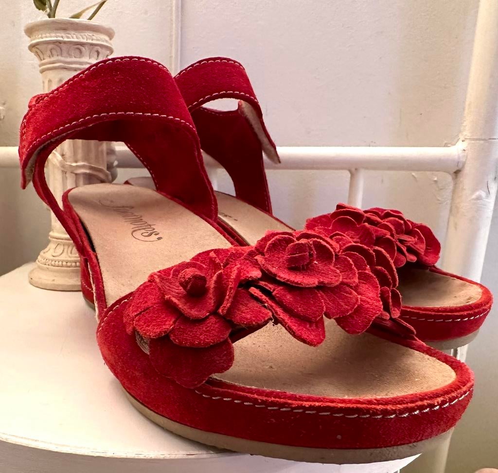 Sandales à talons de marque Footnotes, pointure 40, Vêtements | Femmes, Chaussures, Footnotes, Porté, Rouge