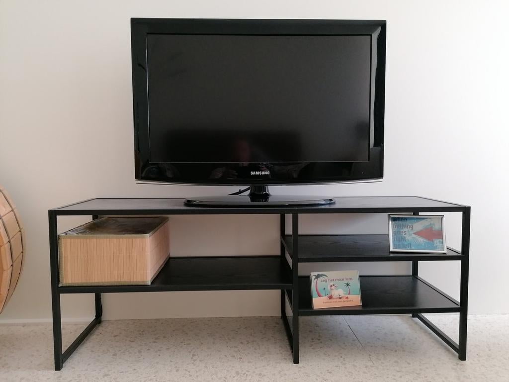 tv meubel zwart in perfecte staat, Huis en Inrichting, Ophalen, Zo goed als nieuw