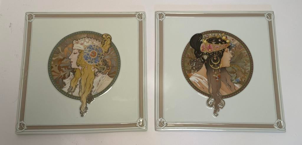 2x Alphonse Mucha Byzantine Heads Ltd Edition Ceramic Tile, Antiek en Kunst, Ophalen of Verzenden