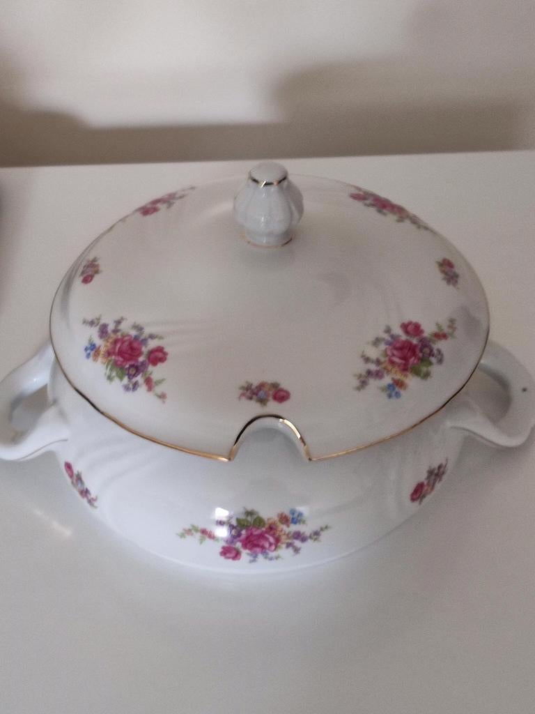 Soupière en porcelaine 12x22cm, Maison & Meubles, Cuisine | Vaisselle, Enlèvement ou Envoi, Comme neuf, Porcelaine, Récipient(s)