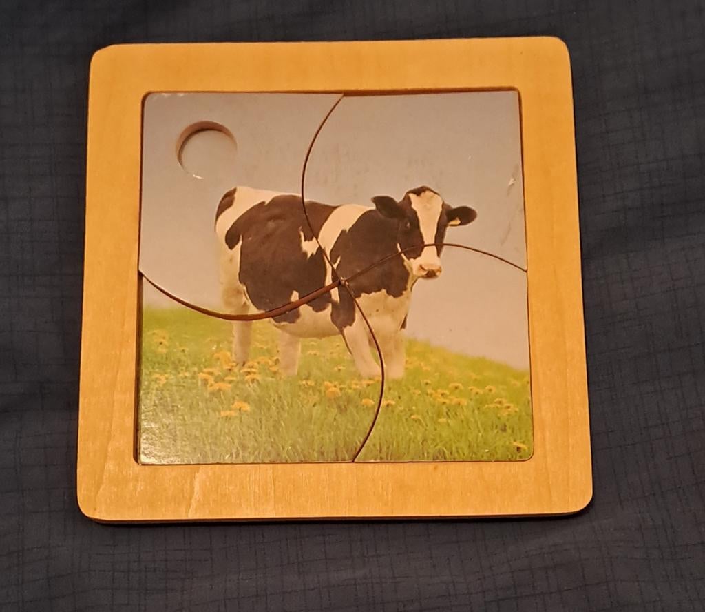 Houten puzzel koe ( 4 stukjes), 2 tot 4 jaar, Ophalen of Verzenden, Zo goed als nieuw, Van hout