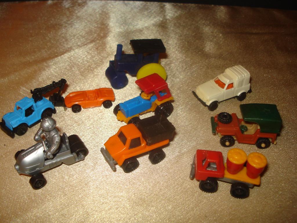 KINDER Lot de 9 Anciens Vehicules 1983 Ferrero, Collections, Enlèvement ou Envoi, Comme neuf, Autres types