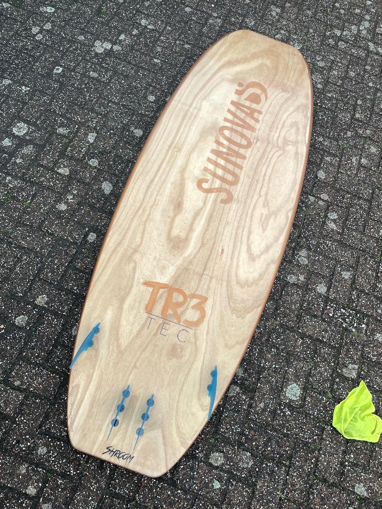 Sunova Shroom 8'3" TR3 126,3Liter, Ophalen, Gebruikt, SUP-boards