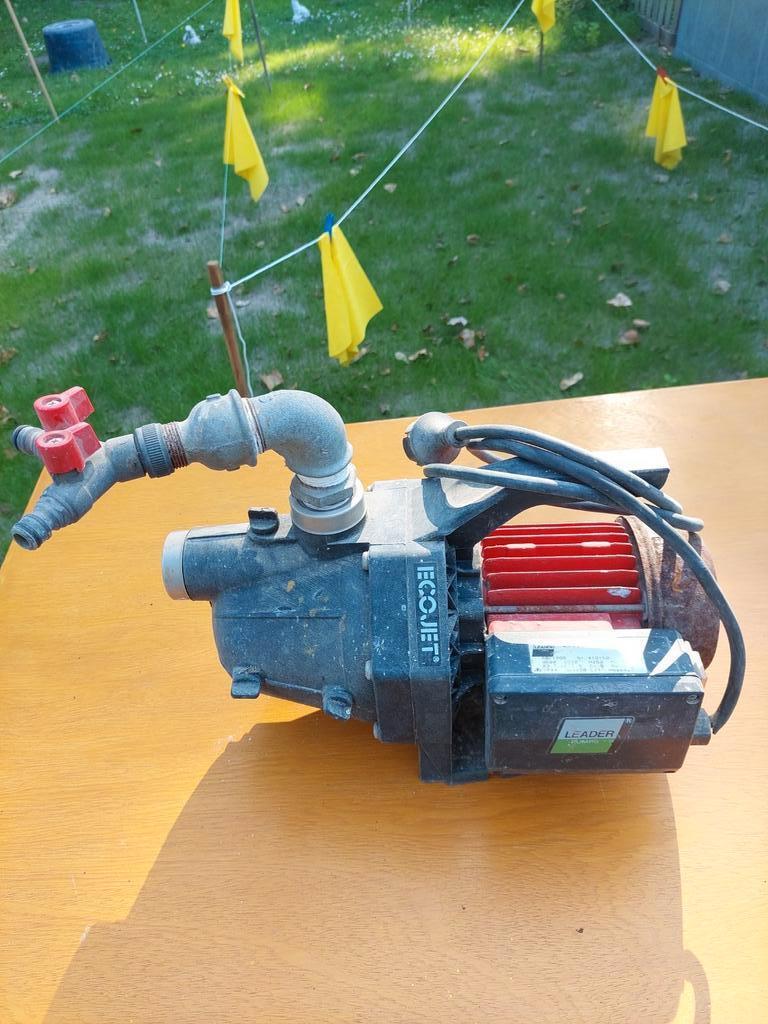 Pompe à eau Leader ecojet 110, Enlèvement, Comme neuf