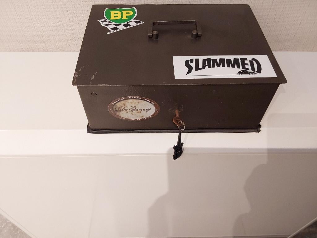 Antieke Geldkoffer, Verzamelen, Ophalen, Gebruikt, Metaal of Blik