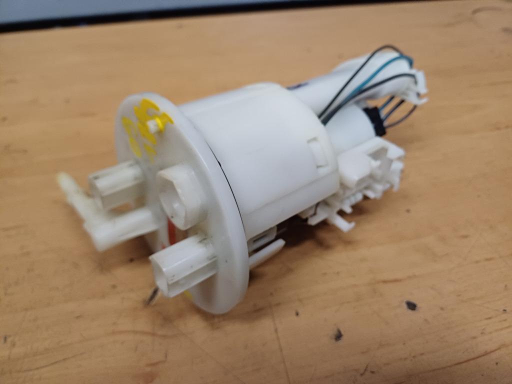 yamaha r1 modellen '09-'14 benzinepomp, Motoren, Ophalen of Verzenden, Gebruikt