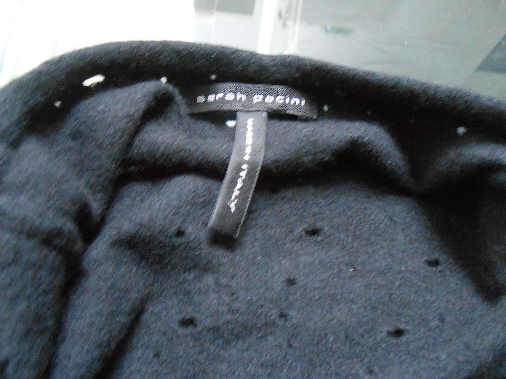 Sarah Pacini, Sarah Pacini, Envoi, Comme neuf