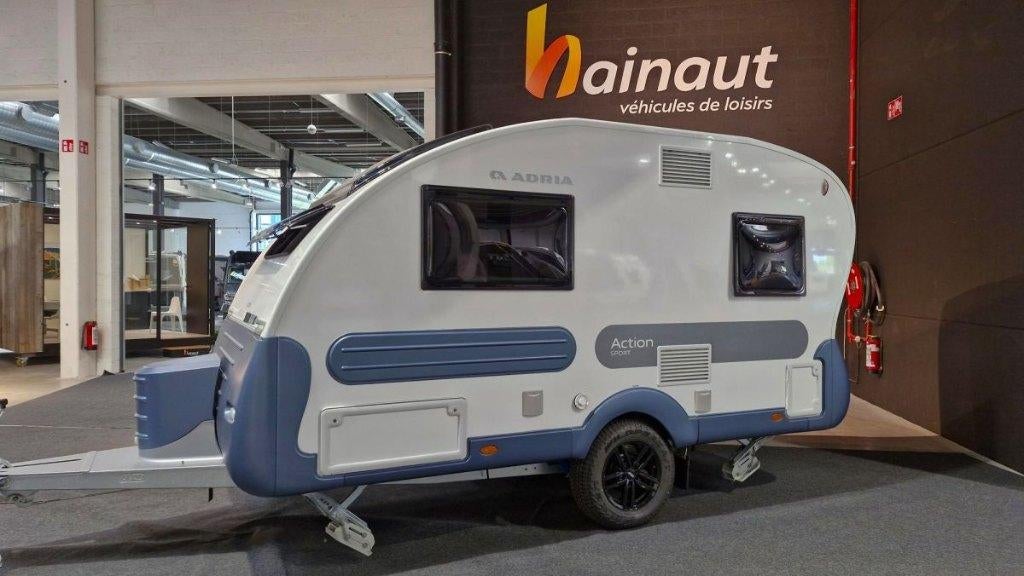 ADRIA ACTION FIN DE SERIE, Entreprise, Roue de secours, Adria, Coin salon convertible