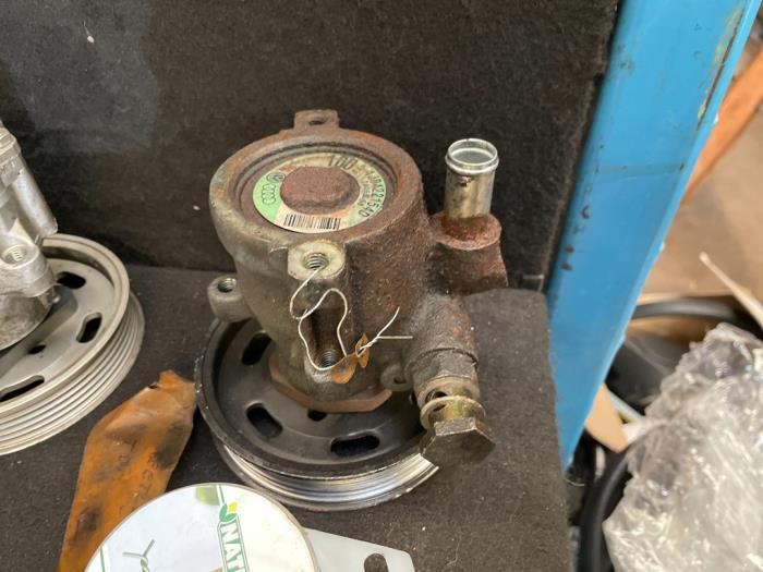 Stuurbekrachtiging Pomp van een Volkswagen Beetle, Ophalen of Verzenden, 3 maanden garantie, Gebruikt, Volkswagen