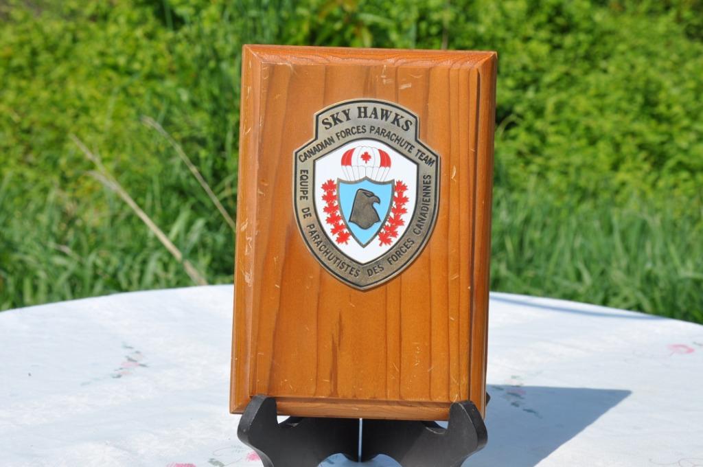 §  badge mural sur bois parachutistes force canadienne, Enlèvement ou Envoi, Armée de l'air, Emblème ou Badge