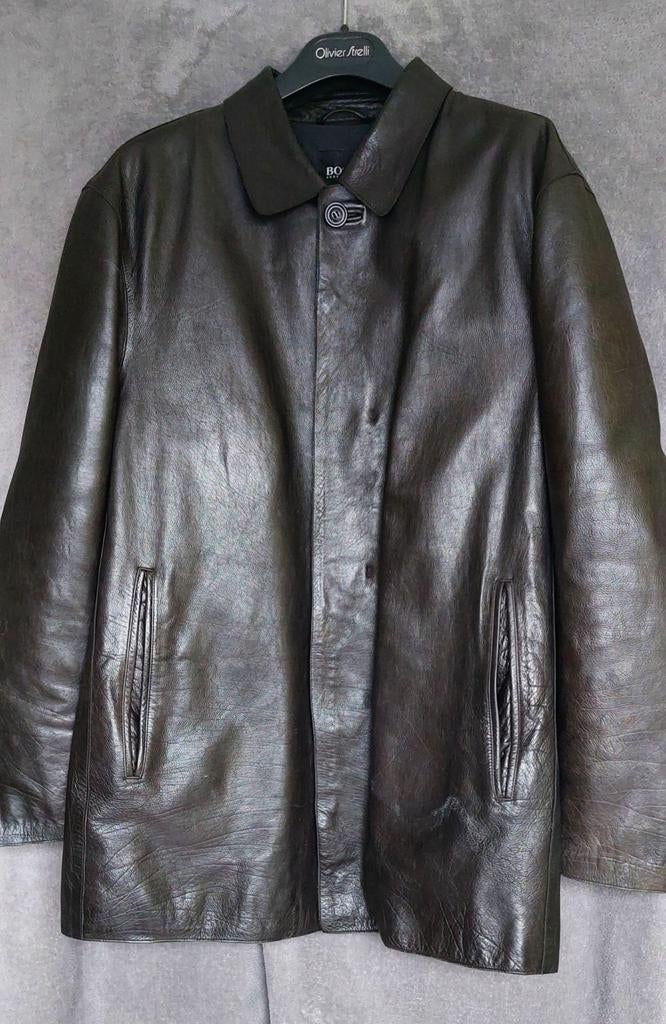 veste cuire Boss, Enlèvement