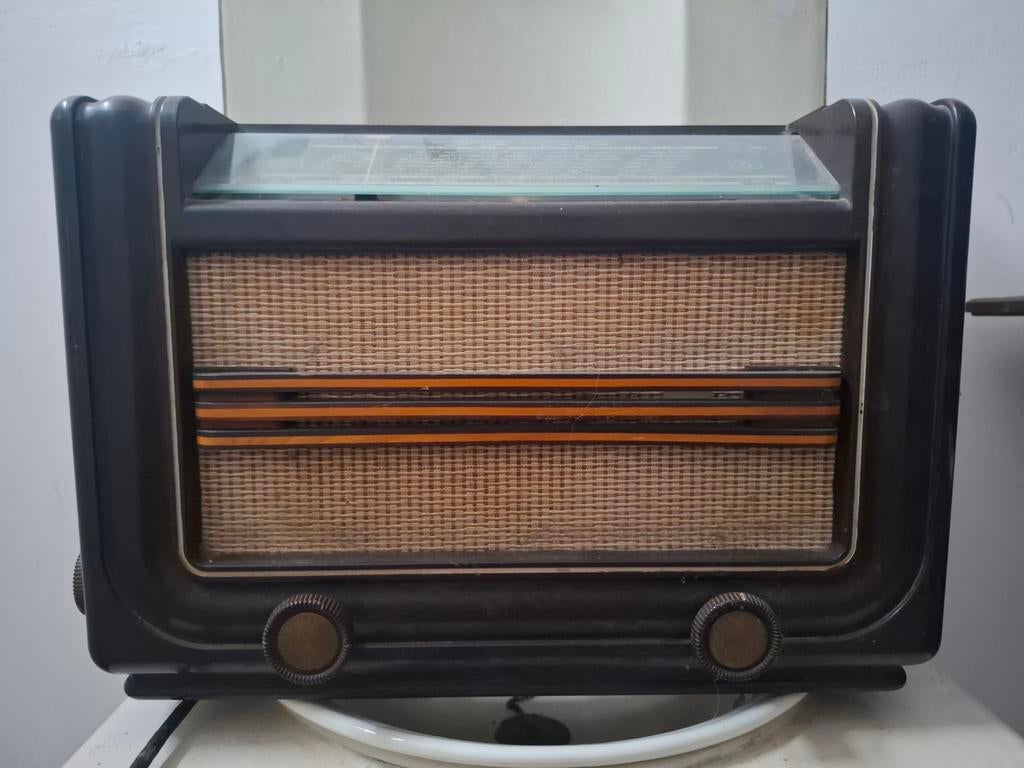 Vintage antiek radio bakeliet werkend, Antiek en Kunst, Ophalen of Verzenden