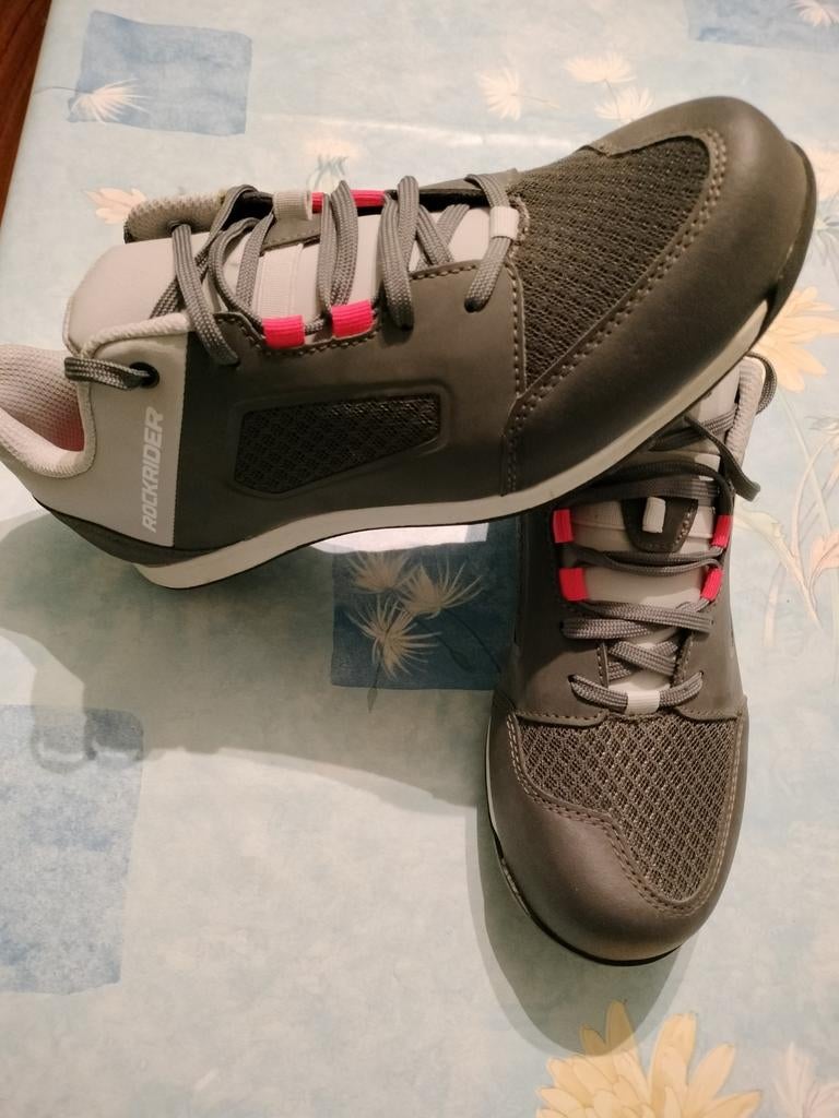 Rockrider MTB of koers schoenen, Ophalen of Verzenden, Zo goed als nieuw, Schoenen