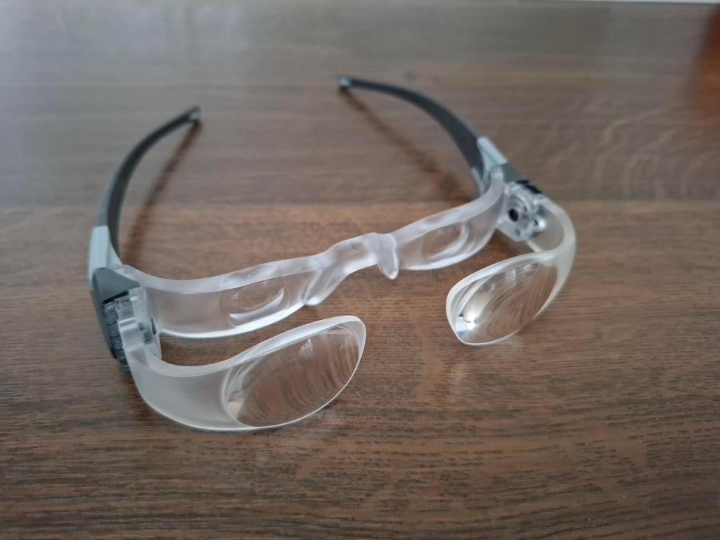 Lunettes loupe Eschenbach Max TV, Audio, Tv en Foto, Optische apparatuur | Verrekijkers, Zo goed als nieuw, Ophalen
