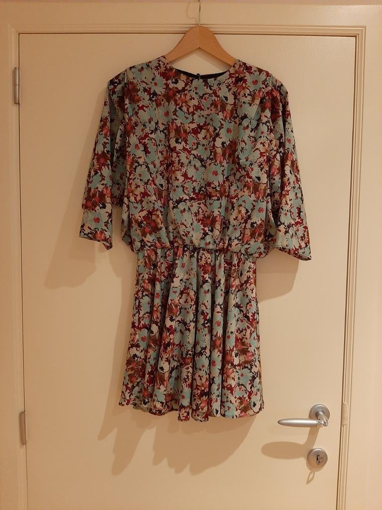 Kort bloemenkleedje maat XS Zara, Ophalen of Verzenden, Nieuw, Maat 34 (XS) of kleiner