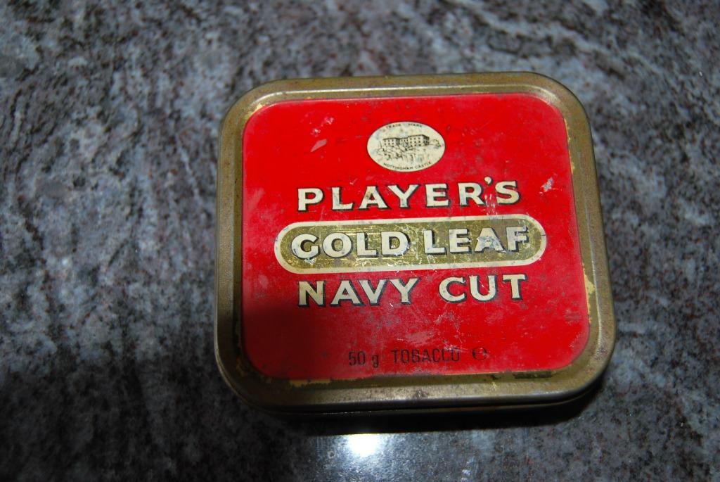 ANCIENNE BOITE A TABAC. PLAYER'S NAVY CUT, Enlèvement ou Envoi