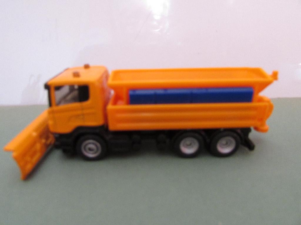SCANIA SNEEUWRUIMER, SIKU, Hobby en Vrije tijd, Ophalen of Verzenden, Gebruikt, Bus of Vrachtwagen, SIKU