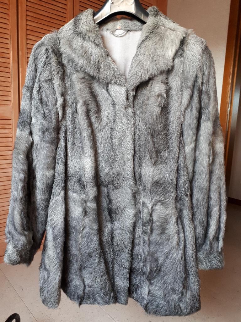 Damesmantel licht grijze pels Chinese Geit  36, Kleding | Dames, Ophalen, Zo goed als nieuw, Maat 36 (S), Grijs