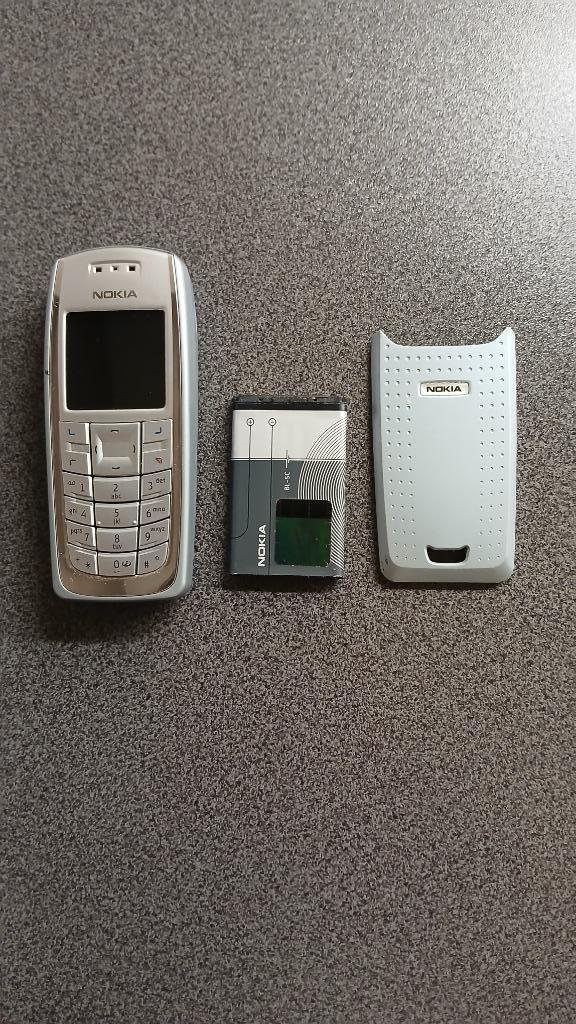 nokia 3120-met batterij-in zeer goede staat-geen oplader, Enlèvement ou Envoi, Utilisé