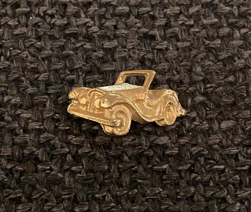 PIN - AUTO - VOITURE - CAR, Envoi, Utilisé, Transport, Insigne ou Pin's