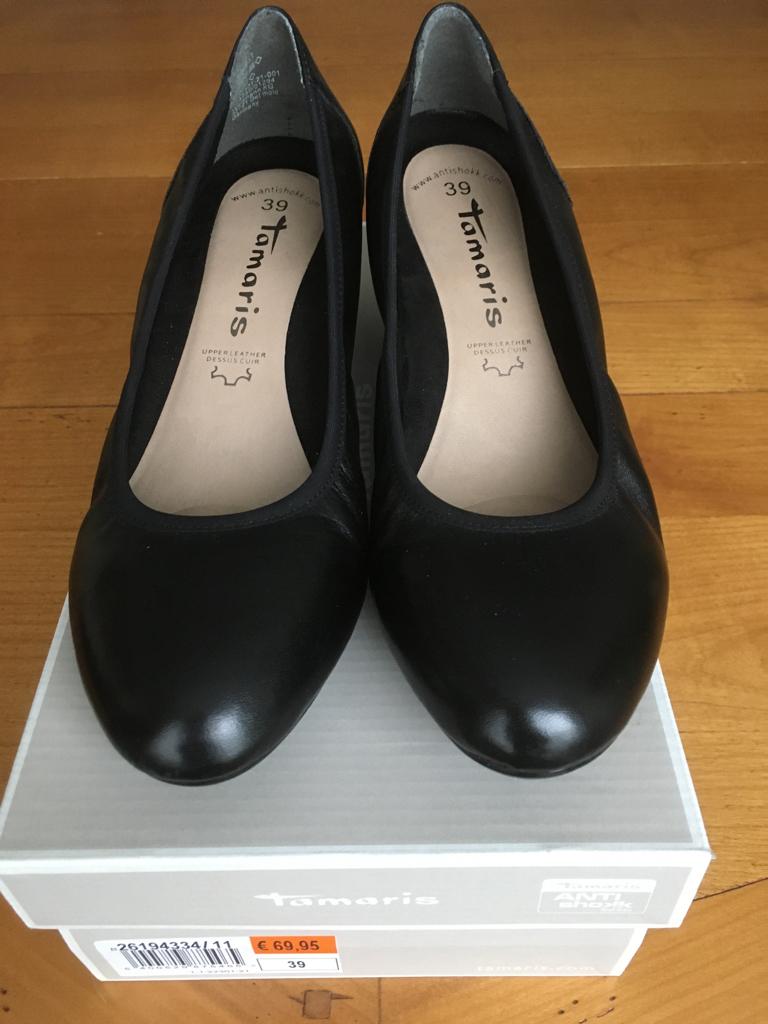 Nouvelles chaussures TAMARIS pour femmes - taille 39, Enlèvement, Sabots, Noir, Neuf