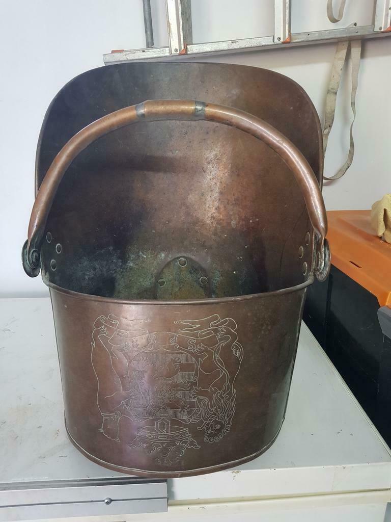 Porte bûche en cuivre, Enlèvement, Cuivre