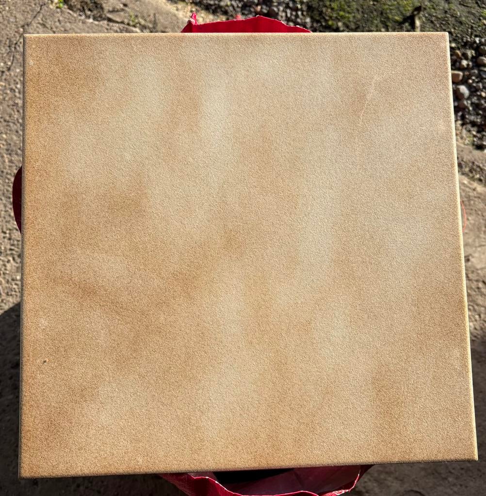 Faire offre lot de +_ 62 mètres carrés de carrelage beige, Enlèvement, Neuf, 10 m²² ou plus