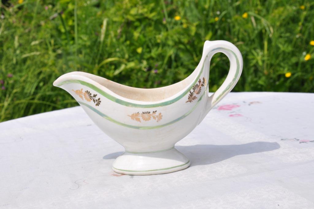 sauciere faience ligne verte et fleurs dorées, Enlèvement ou Envoi