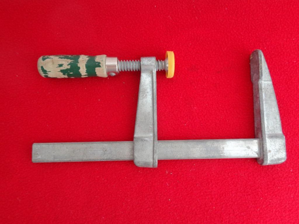 1 Serre joint occasion ancien. 12,5 X 26 cm., Antiquités & Art, Enlèvement ou Envoi