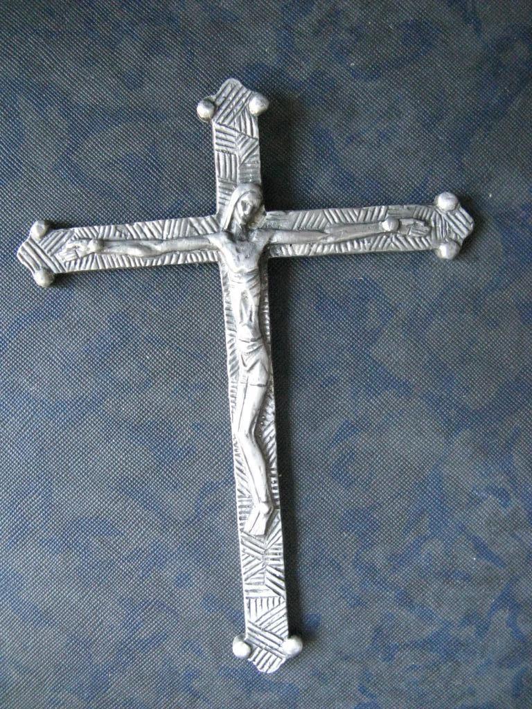 crucifix en étain, Antiquités & Art, Antiquités | Objets religieux, Envoi