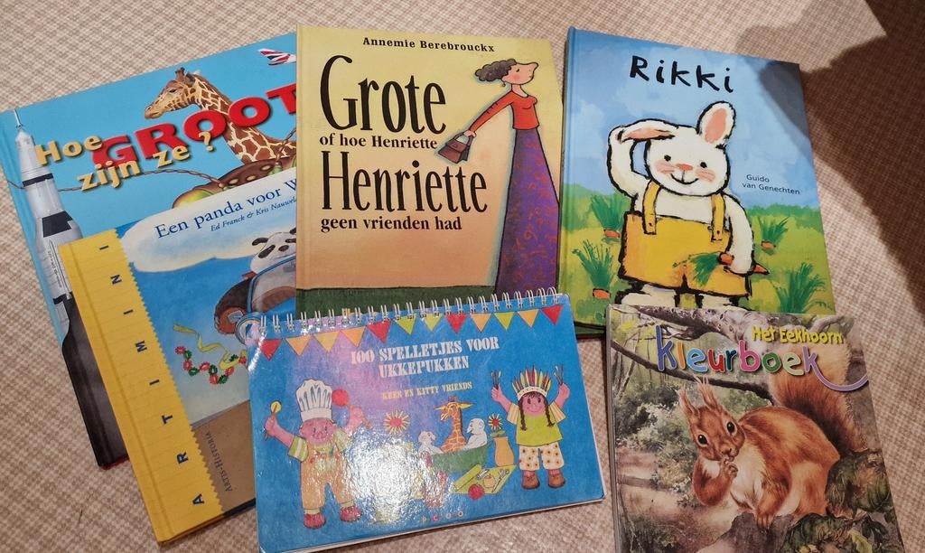 Puzzels (100 en 60 stukjes) en boekjes. Zeer goede staat, Enlèvement ou Envoi, Moins de 500 pièces, Comme neuf