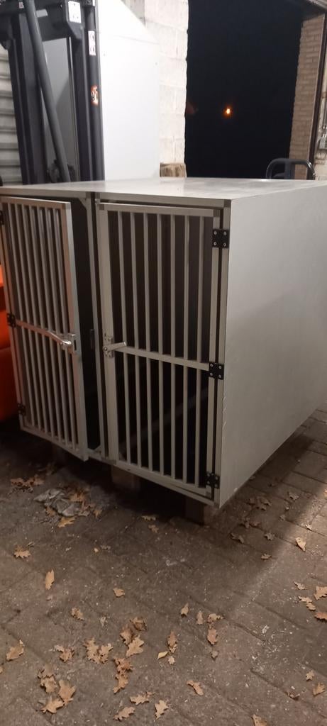 Hundos autobench 2 honden., Dieren en Toebehoren, Ophalen