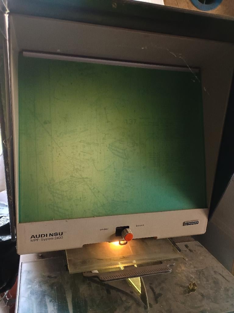 Goed werkende microfiche viewer van VW., Ophalen of Verzenden