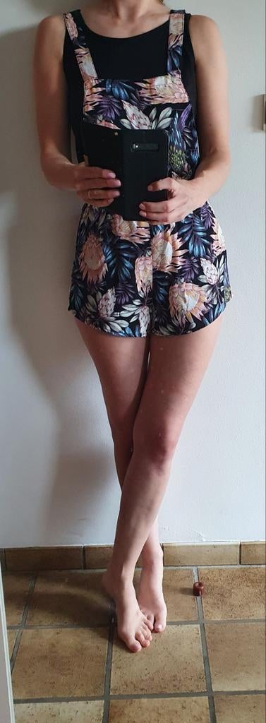 Salopette / playsuit met bloemenprint - Maat 34, Ophalen of Verzenden, Zo goed als nieuw, Roze, Maat 34 (XS) of kleiner