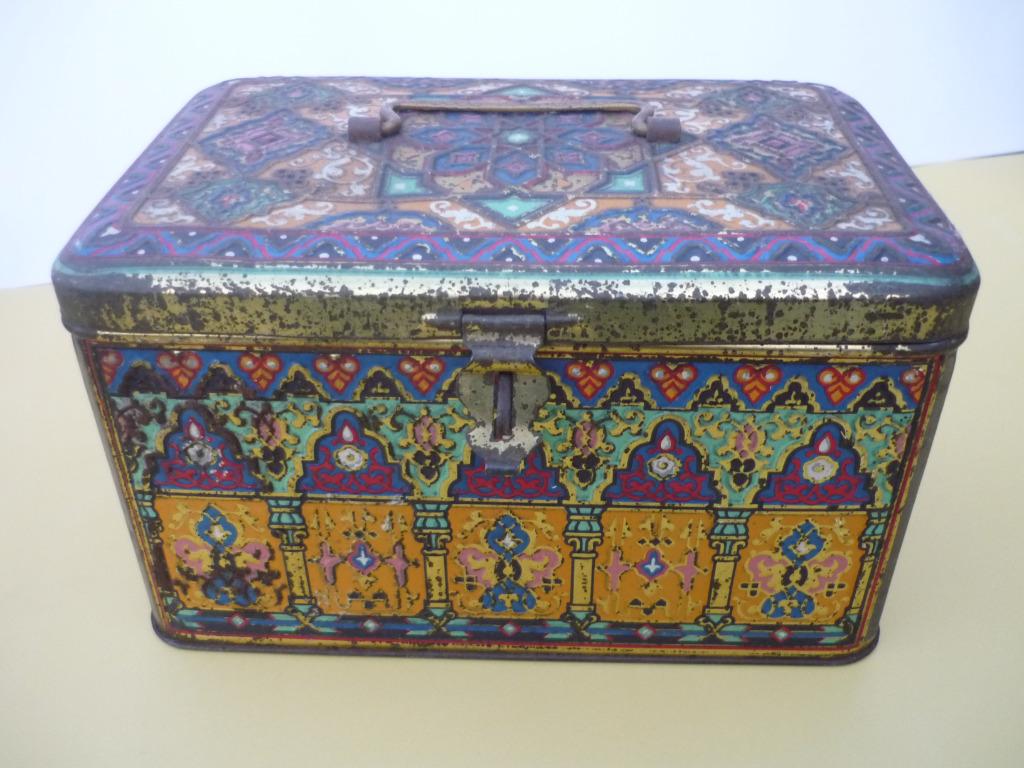 Jolie boîte en métal lithographié avec décor oriental, Collections, Boîte en métal, Envoi