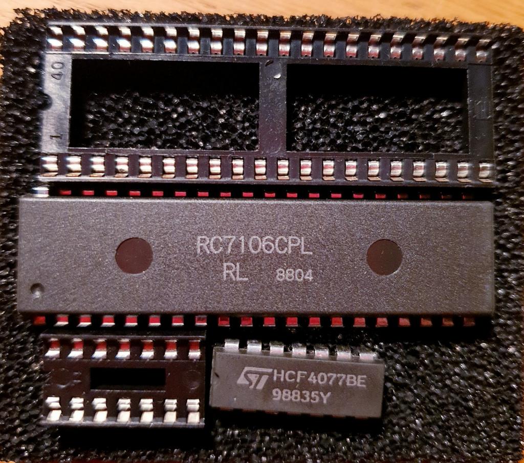 ICL7106CPL 3 1/2 CONVERTISSEUR A/D À ÉCRAN LCD/LED, Enlèvement, Neuf