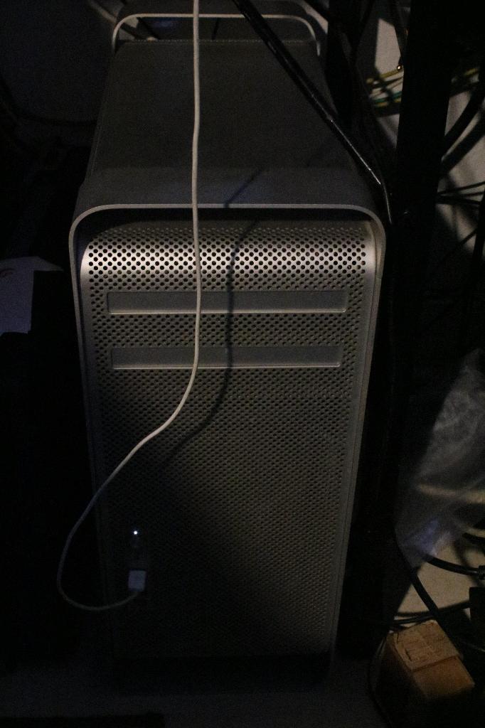 Mac Pro Early 2008. 28Go de Ram., Computers en Software, Apple Desktops, Ophalen, Gebruikt, HDD en SSD, 2 tot 3 Ghz