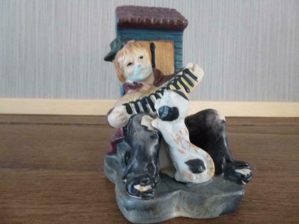 Figurine personnage homme avec un accordéon, Enlèvement ou Envoi, Neuf, Humain