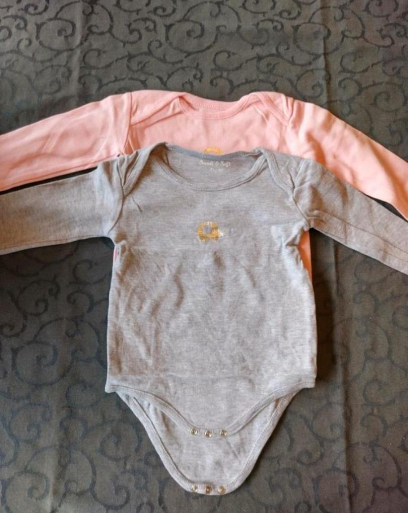 2 rompers met olifantjes - maat 74/80, Kinderen en Baby's, Babykleding | Maat 74, Meisje, Ophalen of Verzenden, Zo goed als nieuw