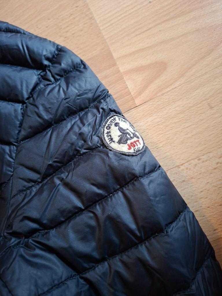 Veste Jott matelassée taille 12-14 ans bleue, Kinderen en Baby's, Ophalen, Gebruikt, Autre, Jongen